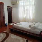 Omar Little Palace - 6 Bedroom Homestay Seremban